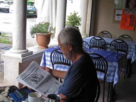 Catching up on the news over second breakfast Walking in France Day 37: Bergerac to Gardonne