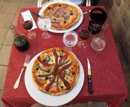 Pizzas for dinner Walking in France Day 1: Terrasson Lavilledieu to Saint Pantaléon de Larche