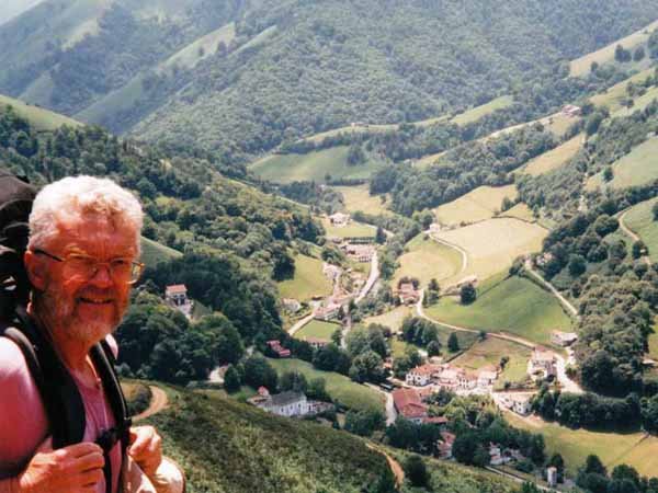 Walking in France: Above Esterençuby