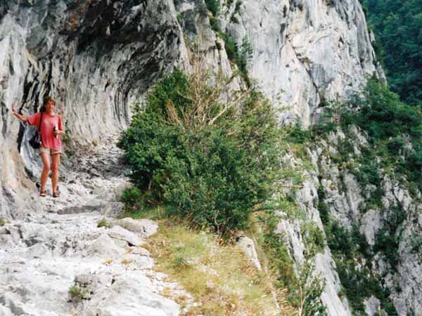 Walking in France: No way for a bike