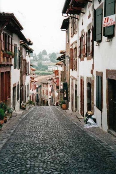 Walking in France: Upper town, Saint-Jean-Pied-Port