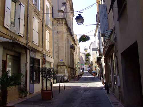 Walking in France: A street in Lodève
