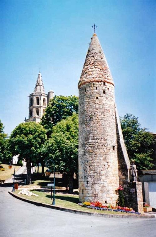 Walking in France: Pepper-pot tower, Avignonet-Lauragais