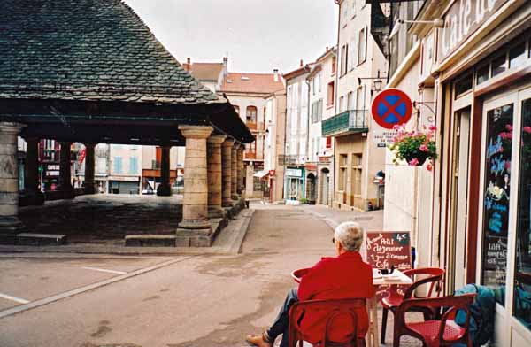 Walking in France: Morning coffee near the halle, Langogne