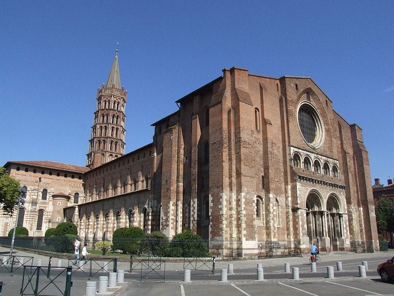 Walking in France: Basilica of Saint-Sernin, Toulouse