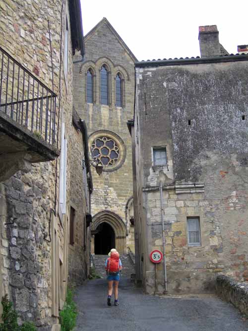 Walking in France: Passing the church in Saint-Cyprien