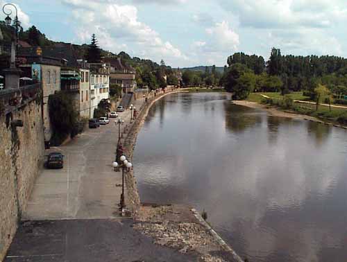 Walking in France: Riverside walk, Le Bugue