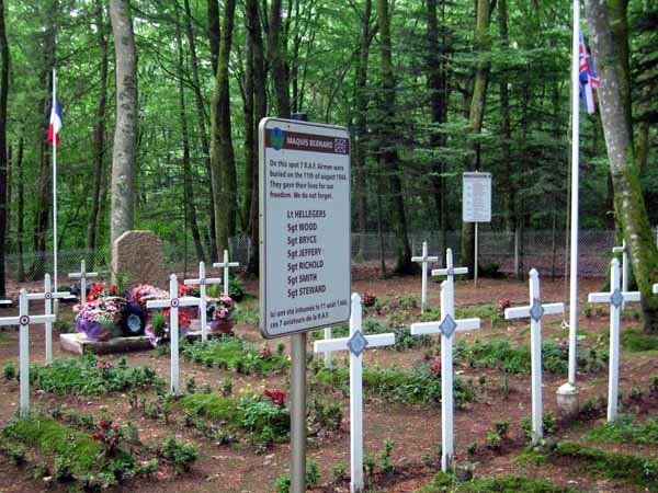 Walking in France: French and British war graves