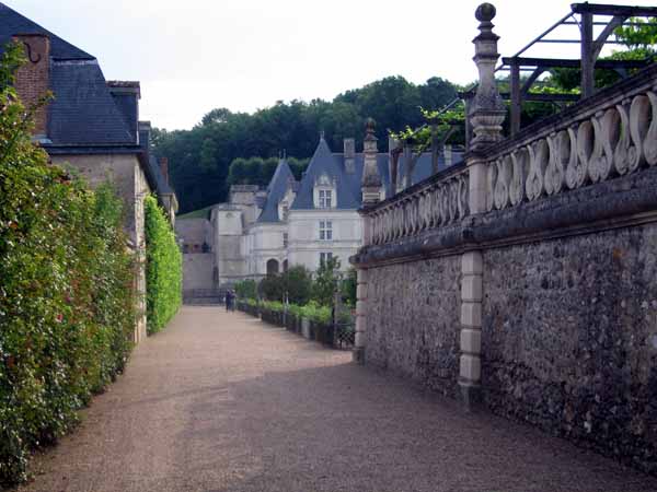 Walking in France: A glimpse into the château grounds, Villandry