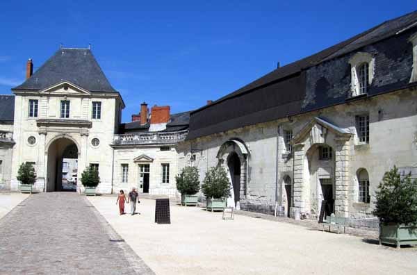 Walking in France: The scorching forecourt of the Abbey of Fontevraud