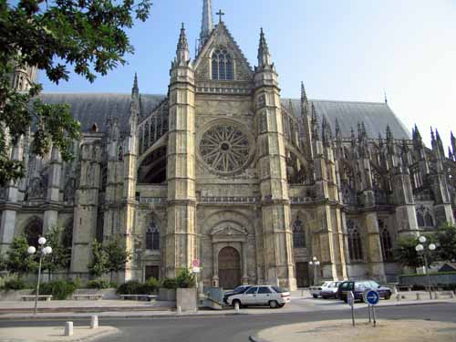 Walking in France: Orléans cathedral