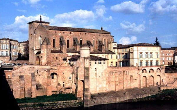 Walking in France: Abbey of Saint Michel from the bridge over the Tarn, Gaillac