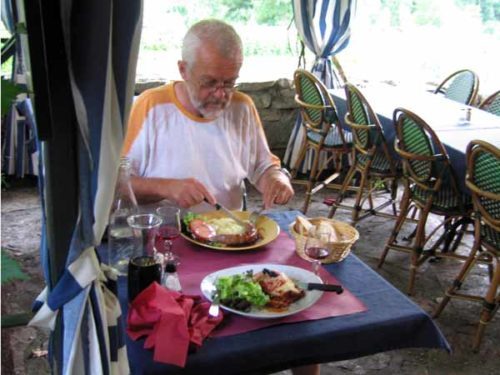 Walking in France: Dining in la Malène
