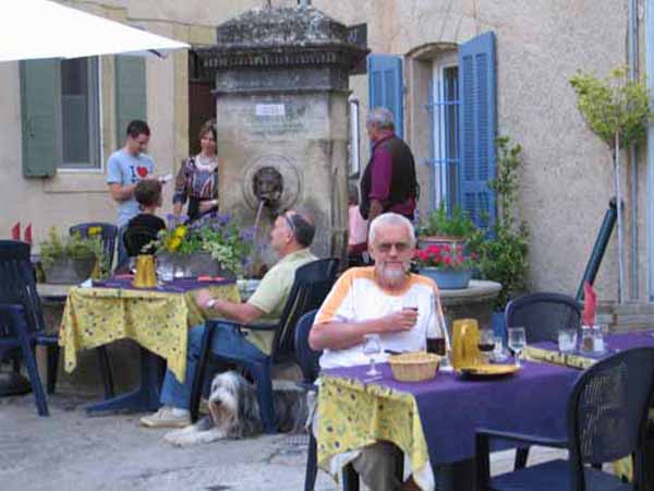 Walking in France: Dinner in Lourmarin