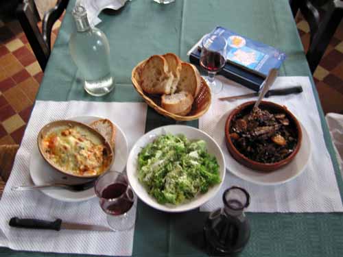 Walking in France: Dinner: a local speciality Roquefort lasagne, and a coq au vin