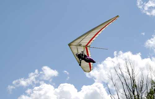 Walking in France: Another hang-glider circling overhead