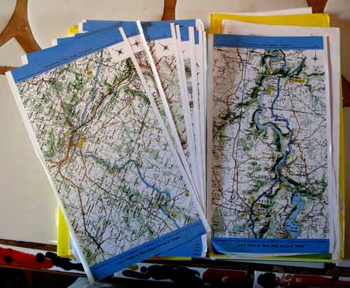 Walking in France: Arranging our route for the next few days using the pilgrim maps