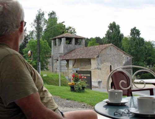 Walking in France: Enjoying a coffee and the view, Jaure