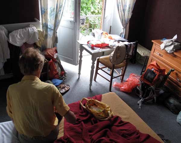Walking in France: Dry inside our room, Hotel des Ramparts, Castillonnès