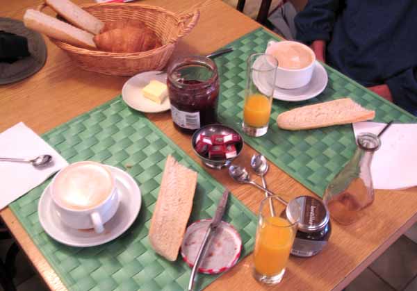 Walking in France: Breakfast in the Beau Rivage