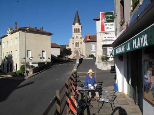 Walking in France: Coffee at the very welcome la Playa, Saint-Vincent