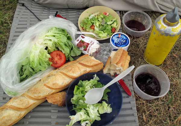 Walking in France: Our grand lunch