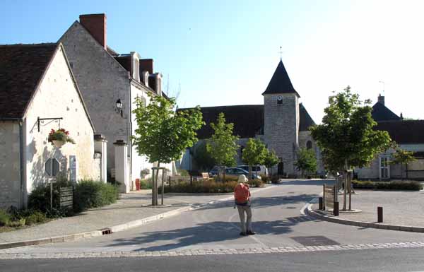 Walking in France: Arriving in Mareuil-sur-Cher
