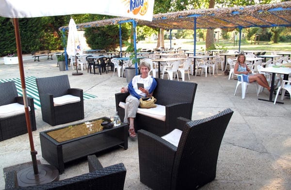 Walking in France: Drinks near the outdoor restaurant