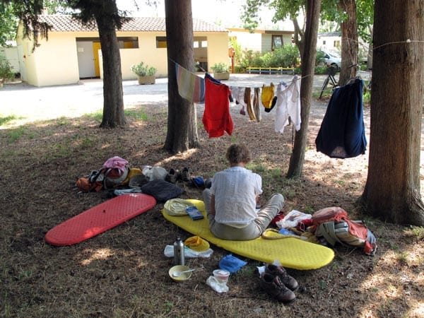 Walking in France: Arrived, but not fully installed, in the Lansargues camping ground