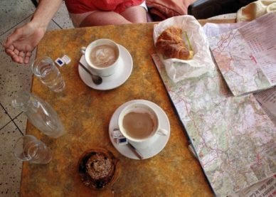 Walking in France: First breakfast in Grabels at 10:40 am