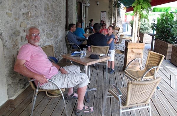 Walking in France: At our ease back at the Bar du Commerce