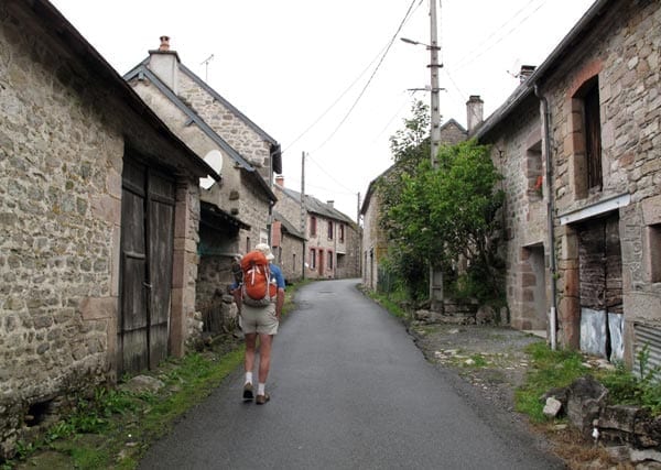 Walking in France: A cold departure from Faux-la-Montagne