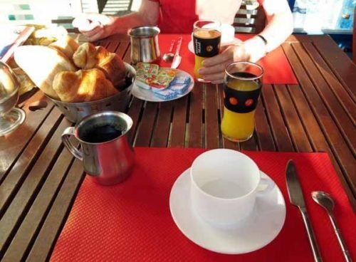 Walking in France: Breakfast