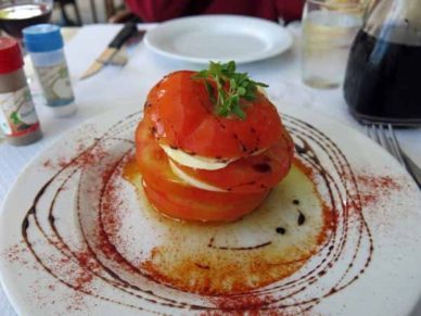 Walking in France: Our entrée, sliced tomato interleaved with mozzarella
