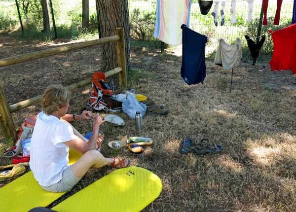 Walking in France: Lunch in the Loupian camping ground
