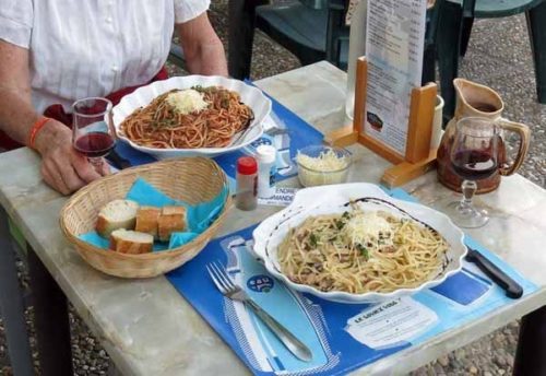 Walking in France: Pastas all round
