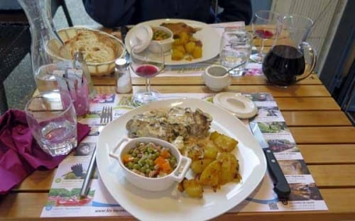 Walking in France: And mains