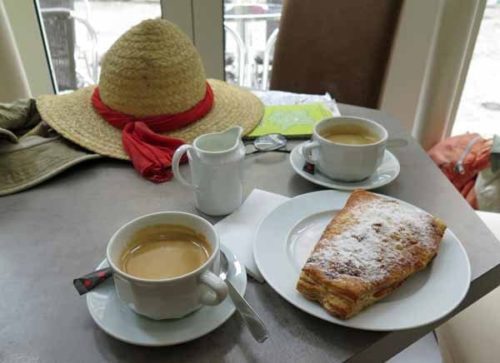 Walking in France: A nourishing second-second breakfast in St-Yriex