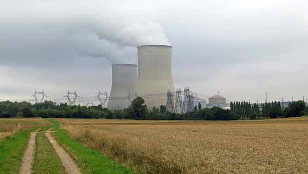 Walking in France: Looking back to the power station