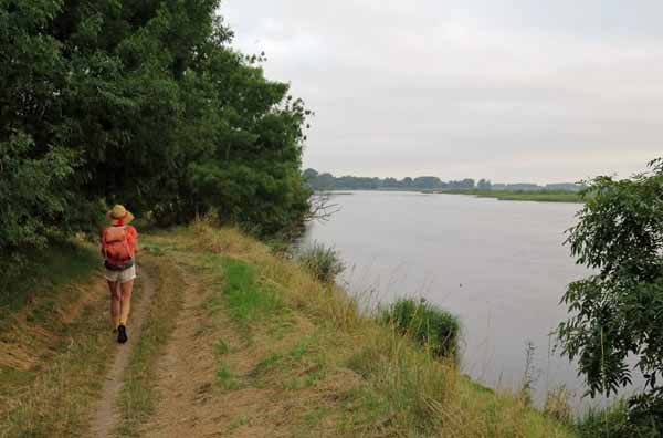 Walking in France: On the banks of the Loire