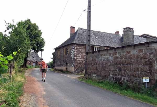 Walking in France: Arriving in Gumond