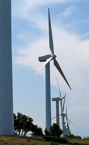 Walking in France: Wind turbines