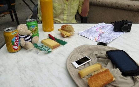 Walking in France: An unusual second breakfast