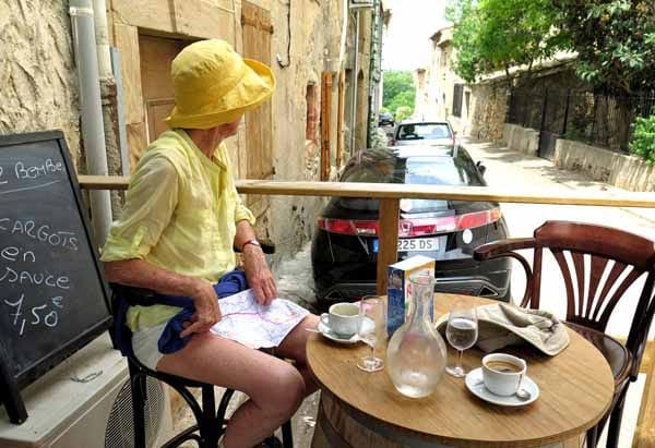 Walking in France: Coffee in Ferrals-les-Corbières