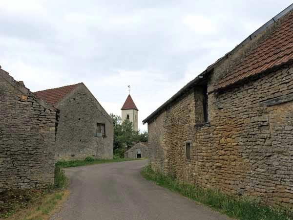 Walking in France: A quiet day in Bessey-en-Chaume