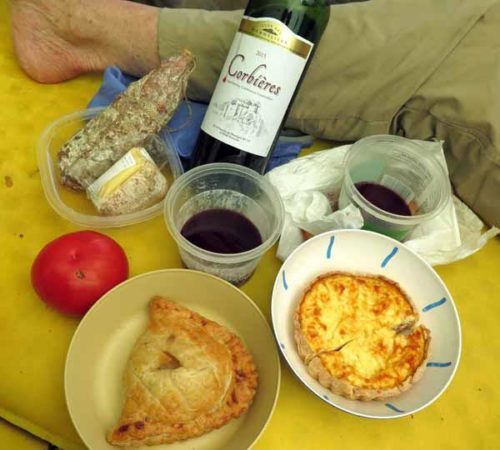 Walking in France: Picnic lunch in our tent