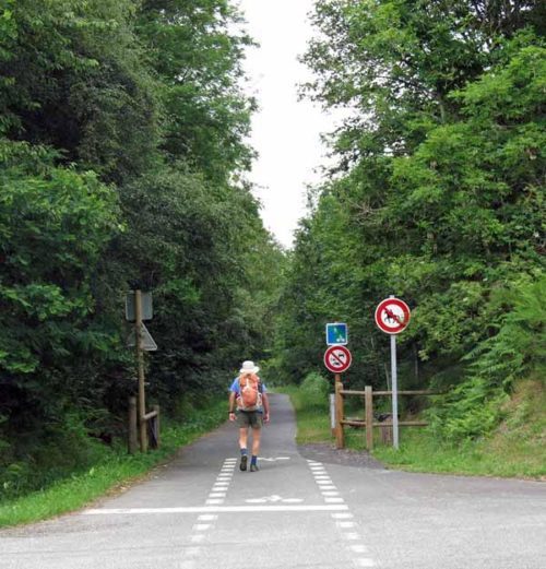 Walking in France: On the cycle track