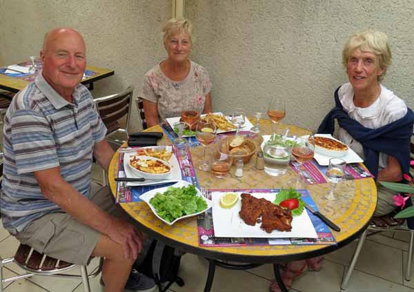 Walking in France: A wonderful dinner with Tony and Shirley