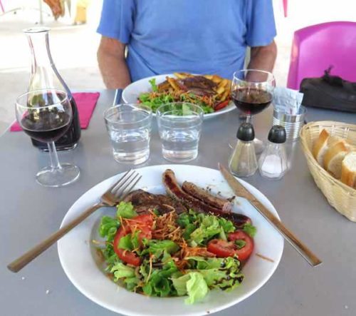 Walking in France: Dinner at the camping ground