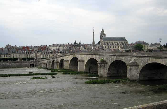 Walking in France: Looking back to Blois across the Loire